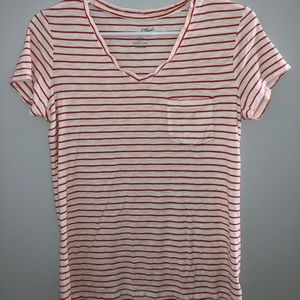 Universal Thread XS t-shirt